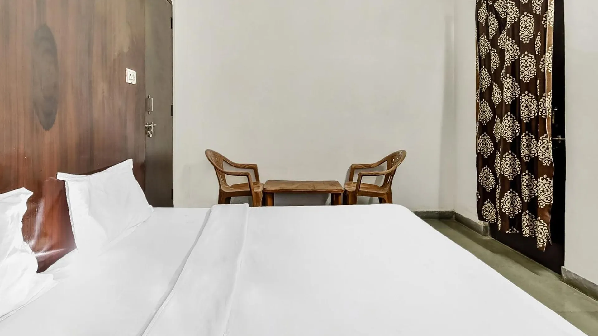 Spot On Unique Residency Hotel Udaipur
